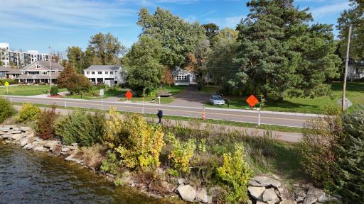 1844 E Shore Drive, Saint Paul, MN 55109