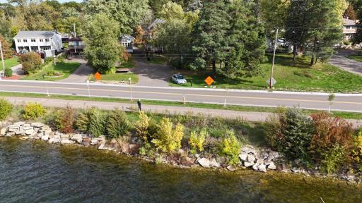 1844 E Shore Drive, Saint Paul, MN 55109