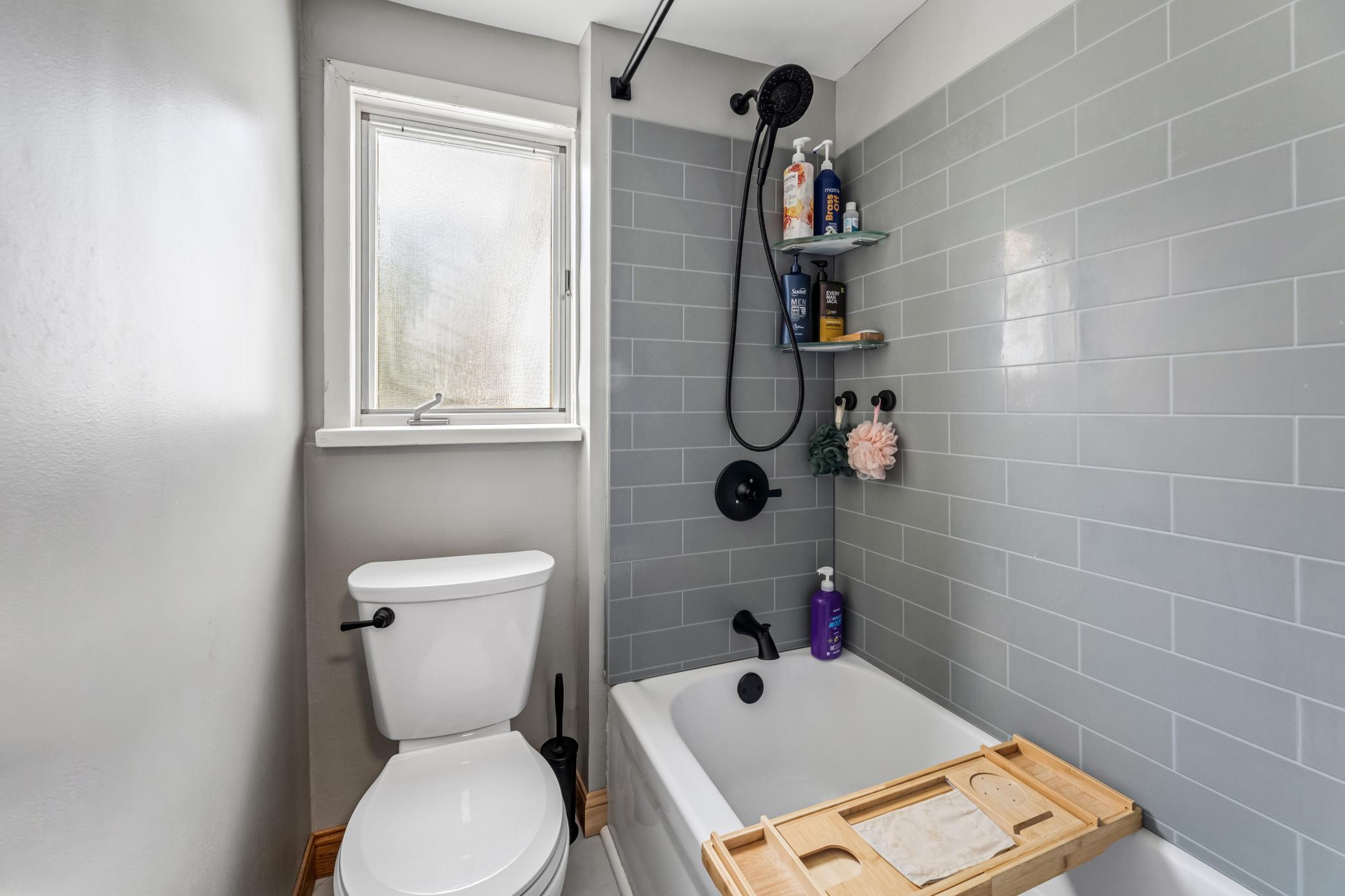 124 Minnesota St (14).jpg