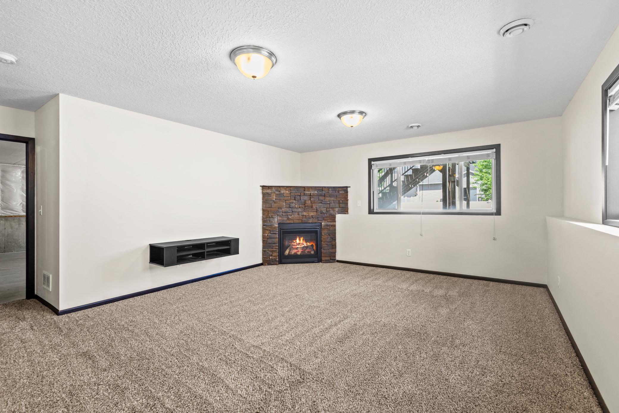 9420 Toledo Lane N, Brooklyn Park, MN 55443-9319.JPG