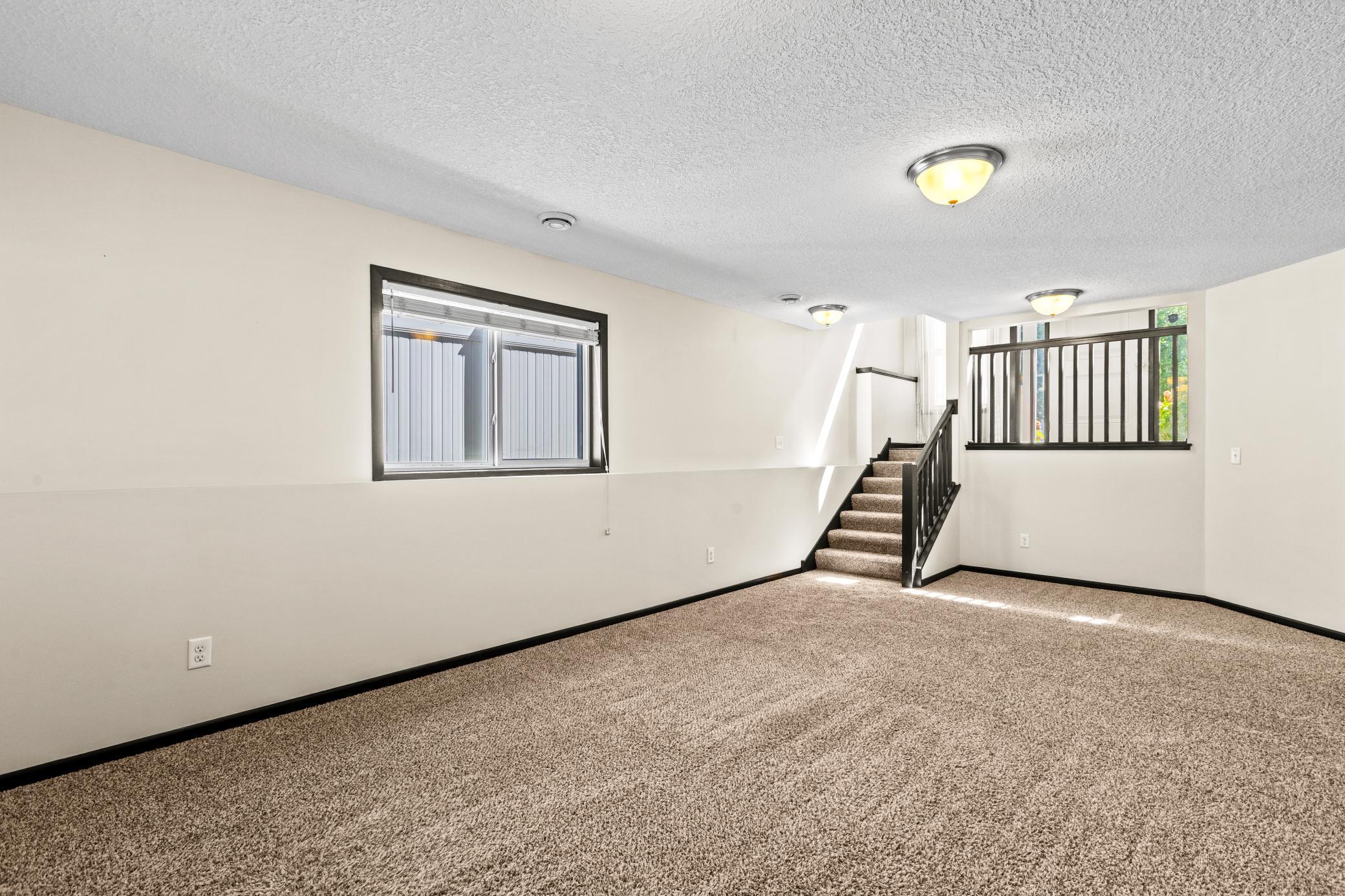 9420 Toledo Lane N, Brooklyn Park, MN 55443-9322.JPG