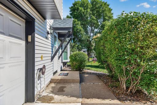 3608 Gershwin Lane N, Saint Paul, MN 55128