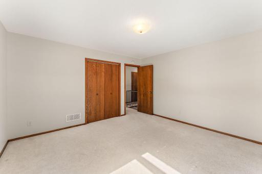 8290 Angus Avenue, Inver Grove Heights, MN 55077