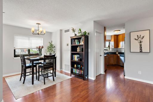 8-web-or-mls-3131-excelsior-blvd-713.jpg