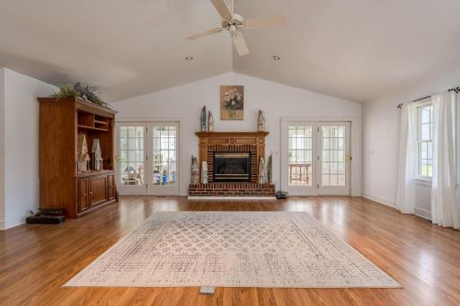 17069 Old Hwy 66, Good Thunder, MN 56037