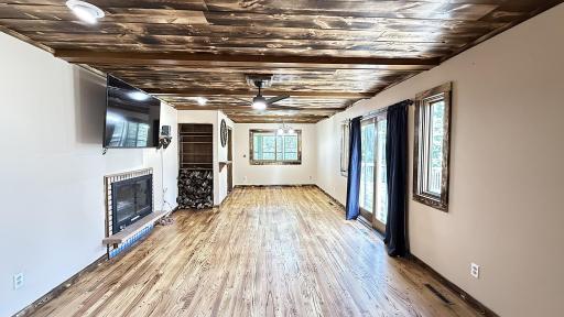 4424 Highway 212, Montevideo, MN 56265