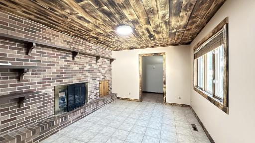 4424 Highway 212, Montevideo, MN 56265