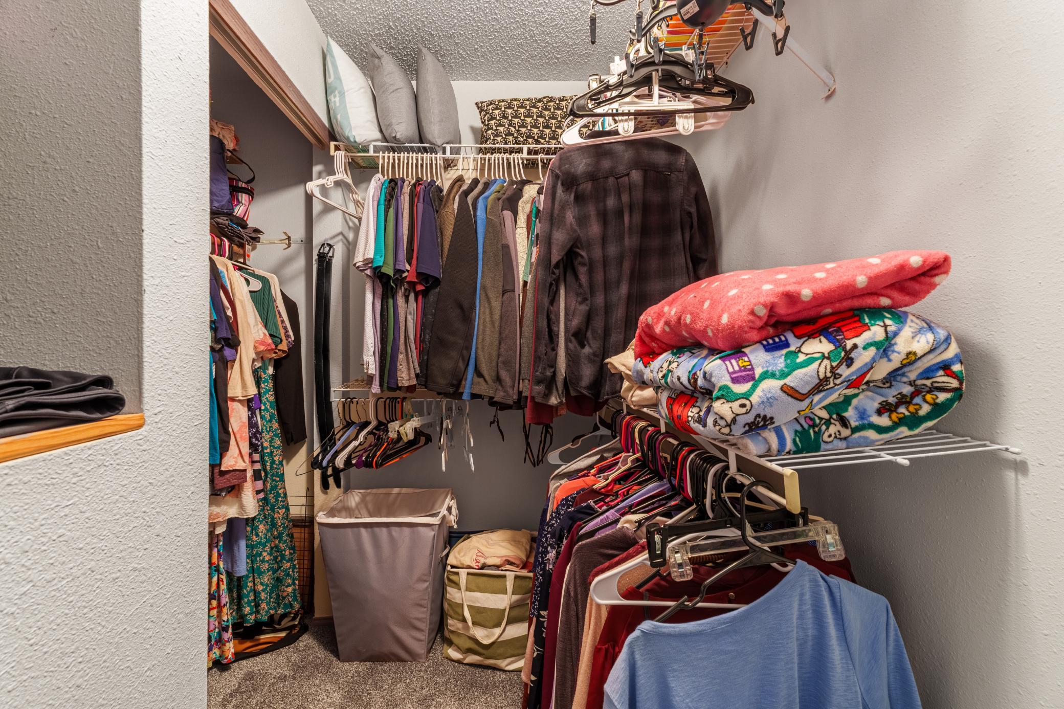 Walk-in-Closet