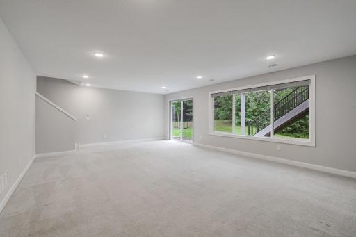 1120 Pine Hill Lane, White Bear Lake, MN 55127
