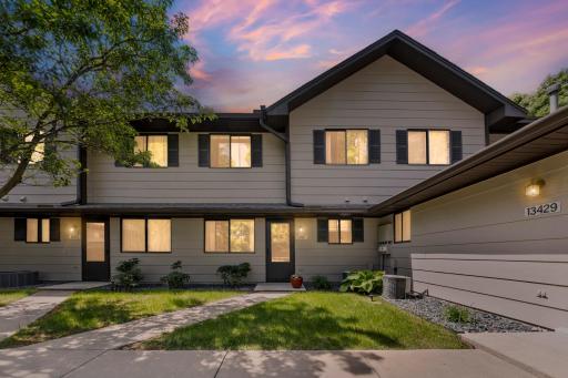 13417 Zenith Lane, Eden Prairie, MN 55346