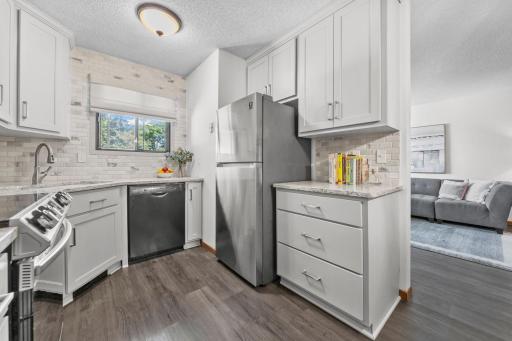 13417 Zenith Lane, Eden Prairie, MN 55346