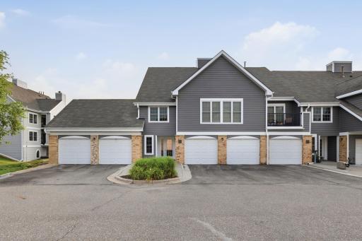 6048 Chasewood Parkway, 1, Hopkins, MN 55343