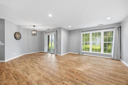 6048 Chasewood Parkway, 1, Hopkins, MN 55343