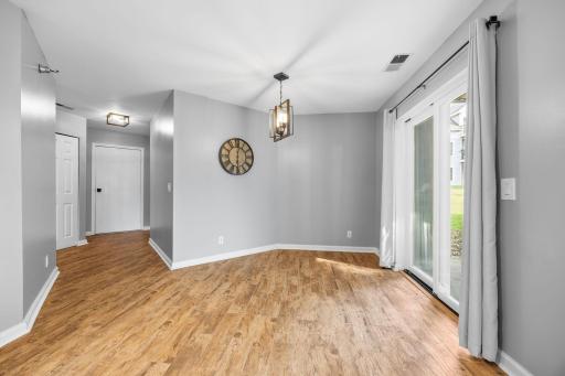 6048 Chasewood Parkway, 1, Hopkins, MN 55343