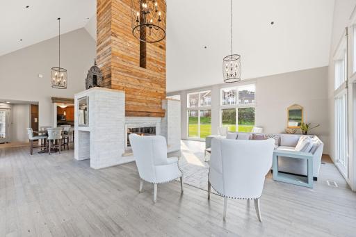 6048 Chasewood Parkway, 1, Hopkins, MN 55343