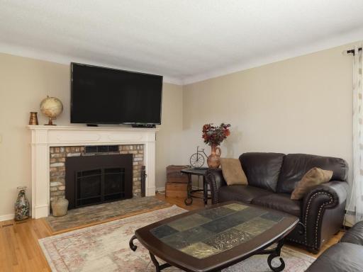 6416 Crofoot Avenue NW, Maple Lake, MN 55358