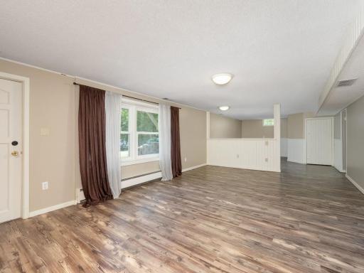 6416 Crofoot Avenue NW, Maple Lake, MN 55358