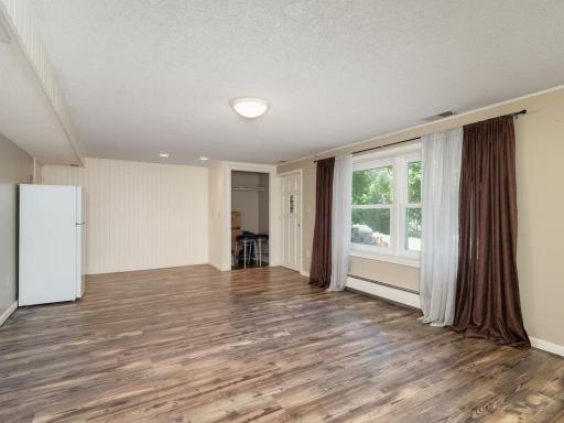6416 Crofoot Avenue NW, Maple Lake, MN 55358