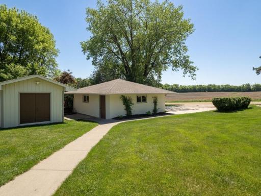 6416 Crofoot Avenue NW, Maple Lake, MN 55358