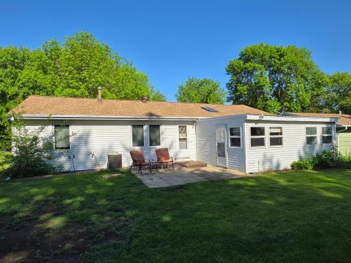 891 Winnie Avenue, Windom, MN 56101
