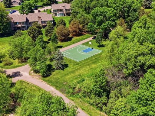 Let's shoot some hoops! All within walking distance.