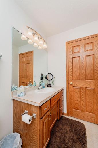 3220 40th Avenue S, D, Fargo, ND 58104