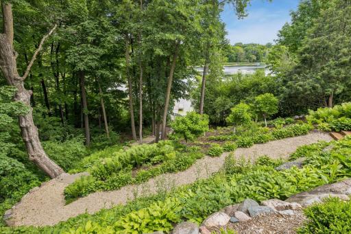 940 Brockton Lane N, Plymouth, MN 55447