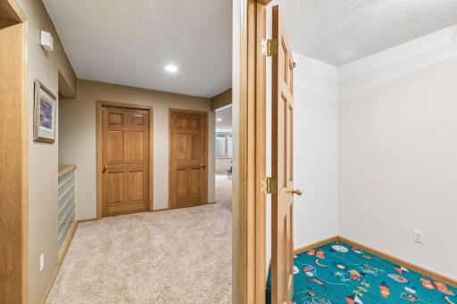 23 Scotch Pine Circle - Spacecrafting - 0097.jpg