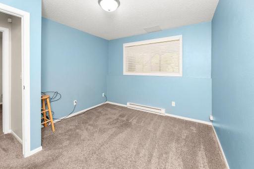 1631 31st Avenue S, Fargo, ND 58103