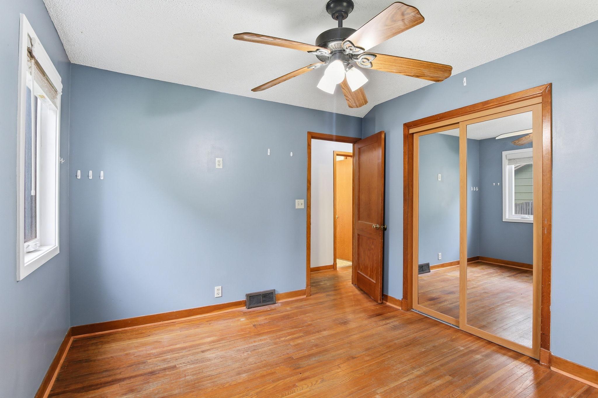 14-web-or-mls-7804-Emerson-Ave-N-14.jpg