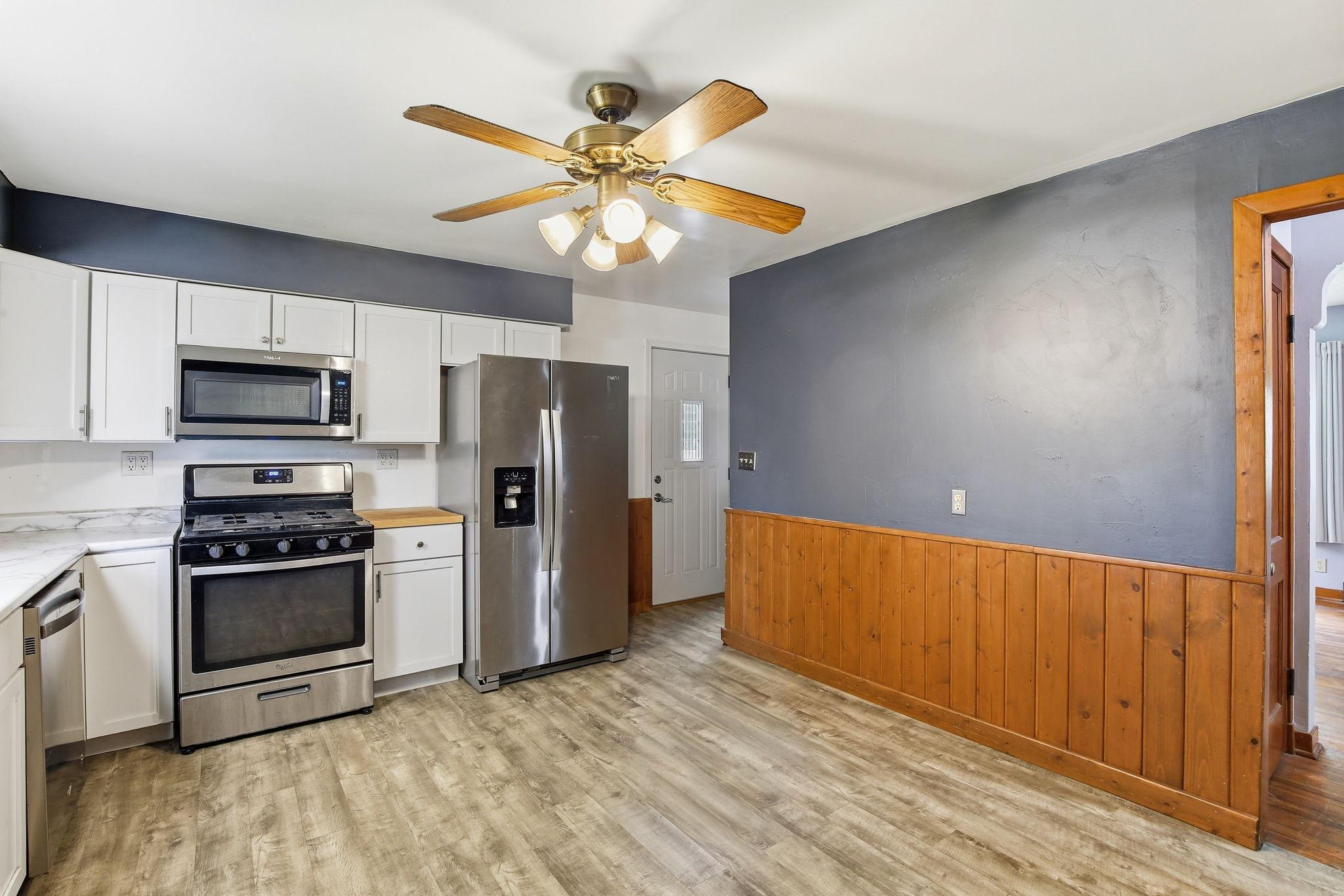 10-web-or-mls-7804-Emerson-Ave-N-10.jpg