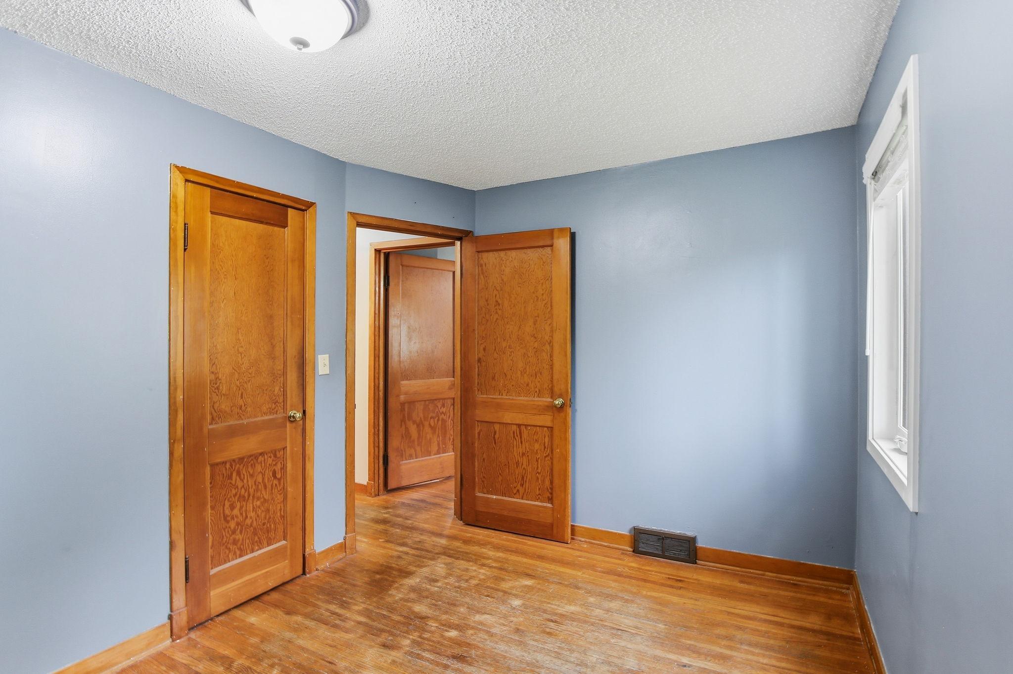 16-web-or-mls-7804-Emerson-Ave-N-16.jpg