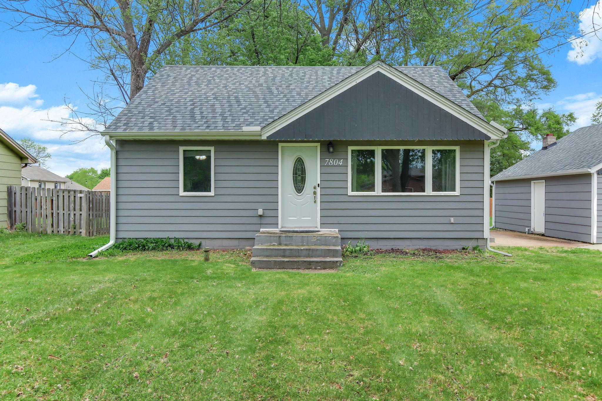 1-web-or-mls-7804-Emerson-Ave-N-01.jpg