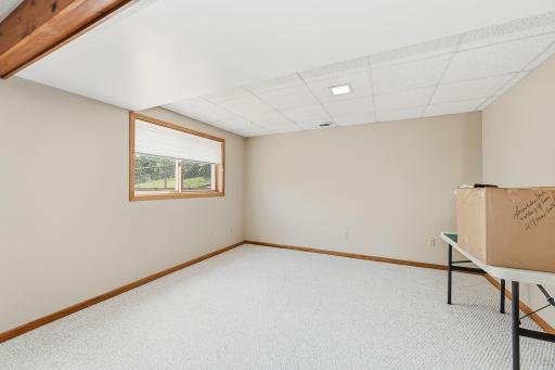 4212 Valley Drive NW, Rochester, MN 55901