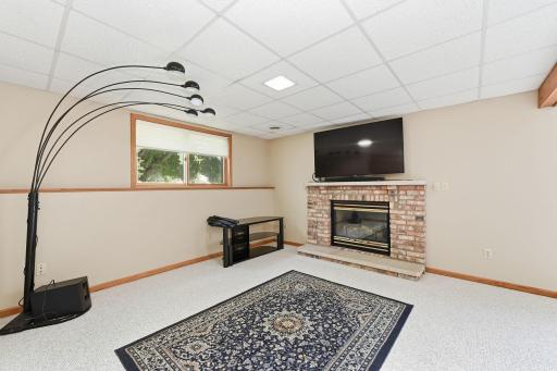 4212 Valley Drive NW, Rochester, MN 55901