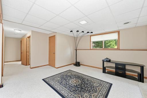 4212 Valley Drive NW, Rochester, MN 55901