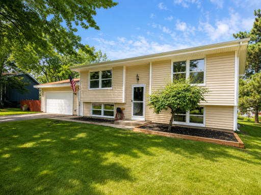 4653 152nd Court, Saint Paul, MN 55124