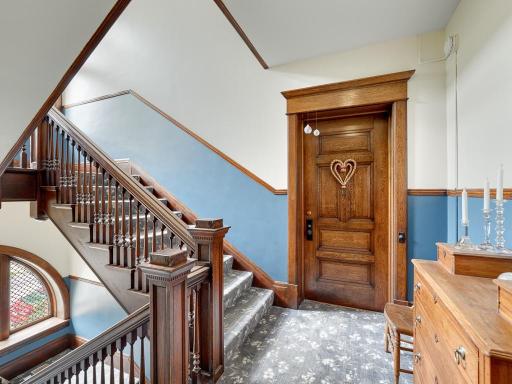 62 Saint Albans Street S, C, Saint Paul, MN 55105