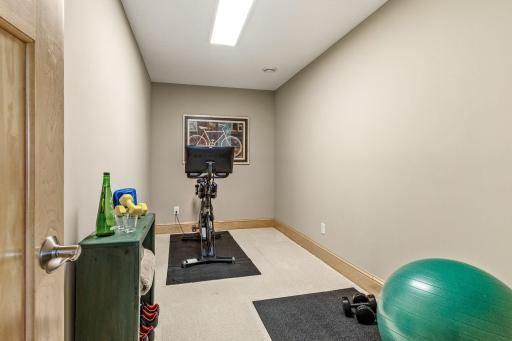1411 Archwood Road, Minnetonka, MN 55305