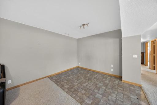 463 Sierra Lane NW, Eyota, MN 55934