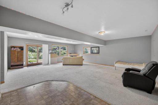463 Sierra Lane NW, Eyota, MN 55934