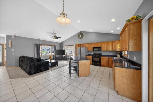 463 Sierra Lane NW, Eyota, MN 55934
