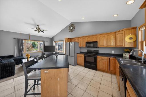 463 Sierra Lane NW, Eyota, MN 55934