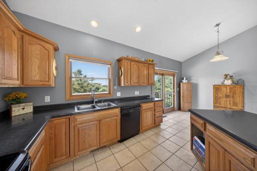 463 Sierra Lane NW, Eyota, MN 55934