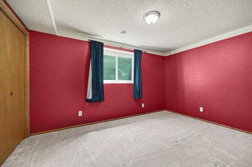 15632 Heywood Way, Apple Valley, MN 55124