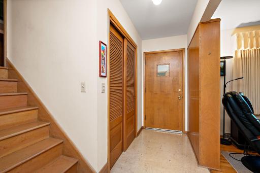6305 Maloney Avenue, Edina, MN 55343