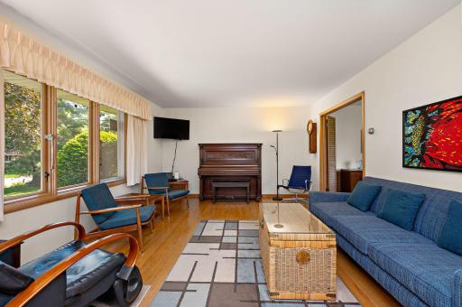 6305 Maloney Avenue, Edina, MN 55343