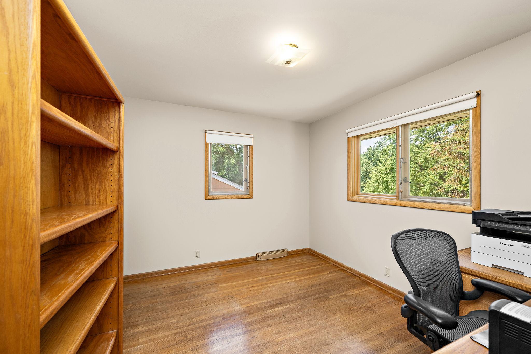 13-web-or-mls-6305-maloney-ave.jpg