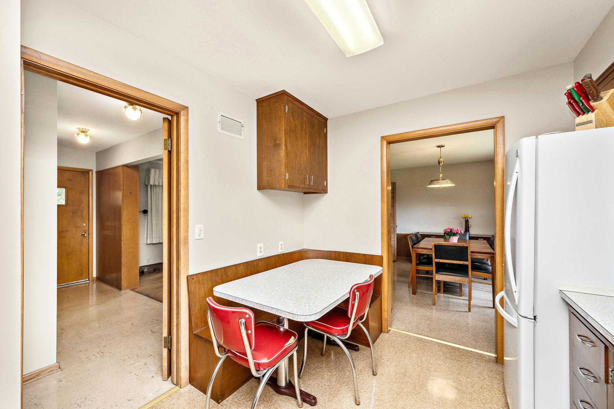 9-web-or-mls-6305-maloney-ave.jpg