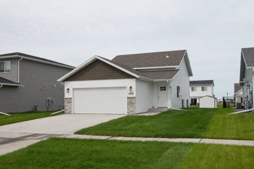 Photo for 6265 86th Avenue S, Horace, ND 58047 - listing #7082374 6265 86th Avenue S, Horace, ND 58047
